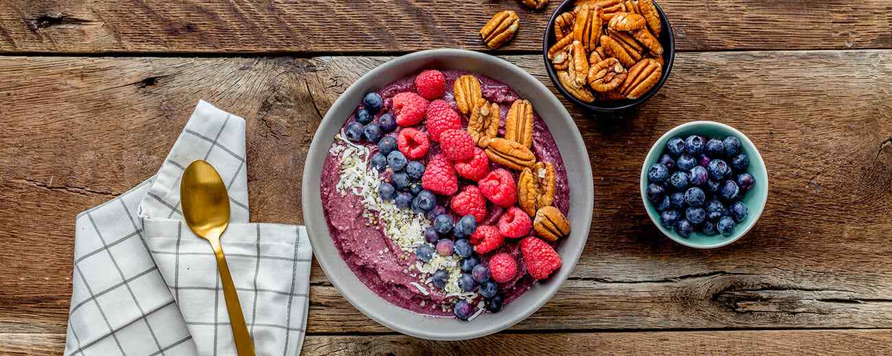 Berry Pecan Smoothie Bowl